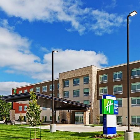 Holiday Inn Express & Suites - Parsons, An Ihg Hotel Exteriör bild