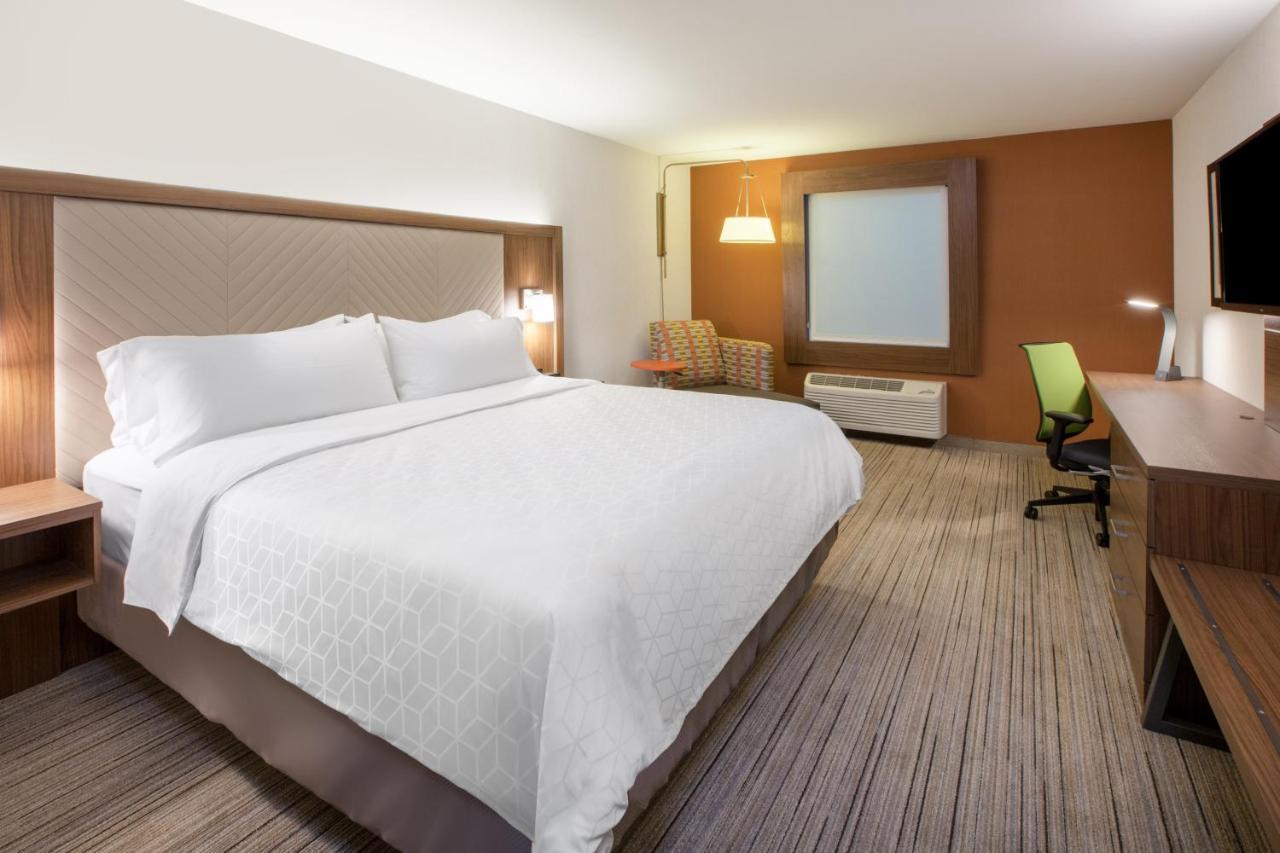 Holiday Inn Express & Suites - Parsons By Ihg Exteriör bild